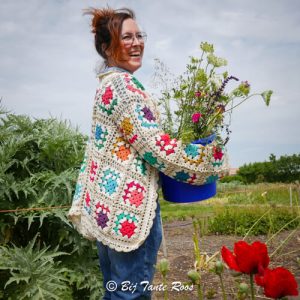 Karin-Bloemen-vest-klein5.jpg
